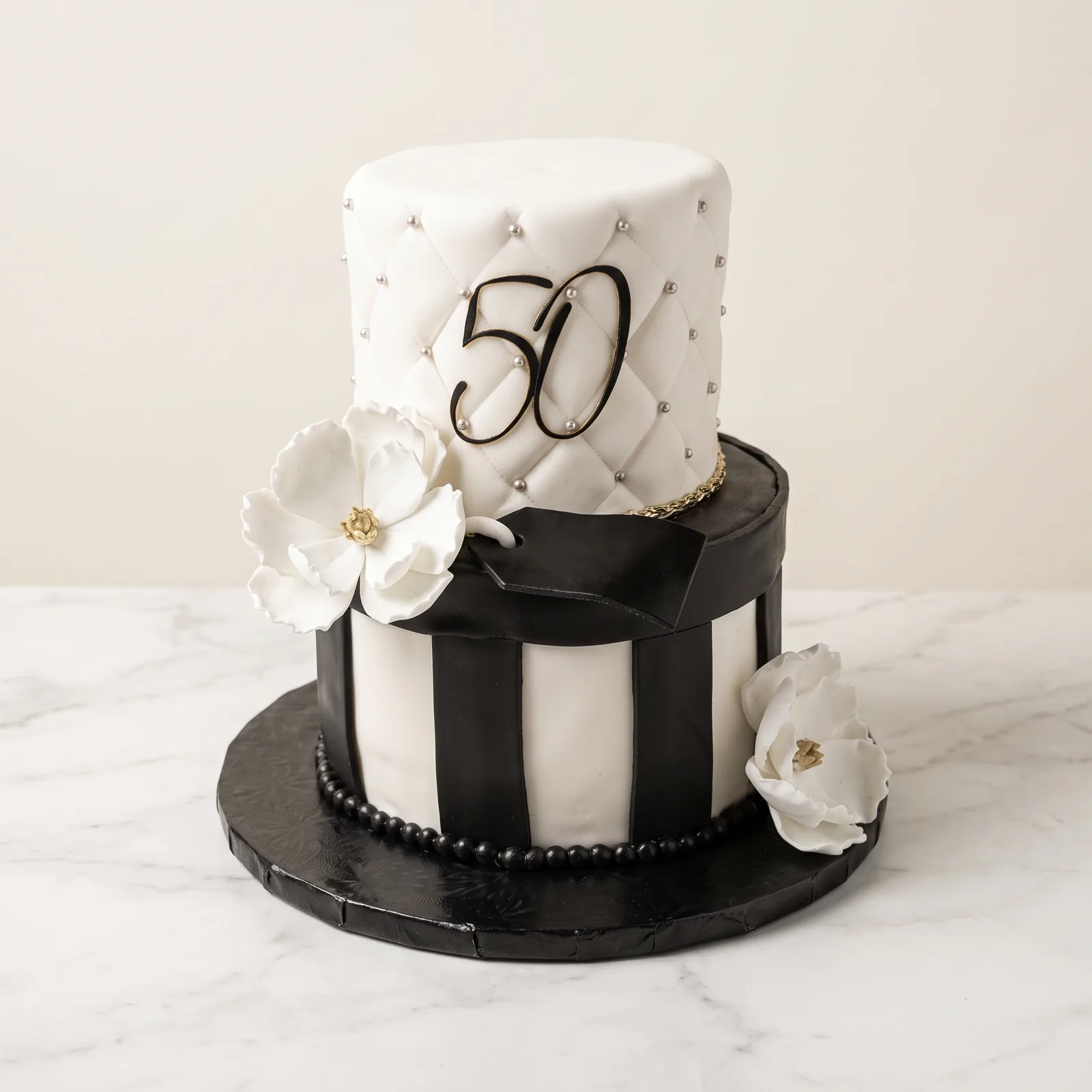 Matelassé noir et blanc, Pâtisserie Italia, Saint-Léonard, Montréal